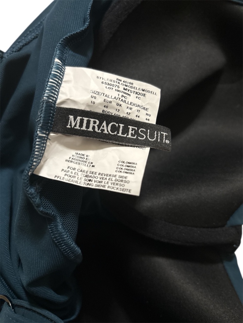 MiracleSuit Mystique Underwire Shaping Swimsuit in Nova Green Sz 10 BNWT - Picture 9 of 11